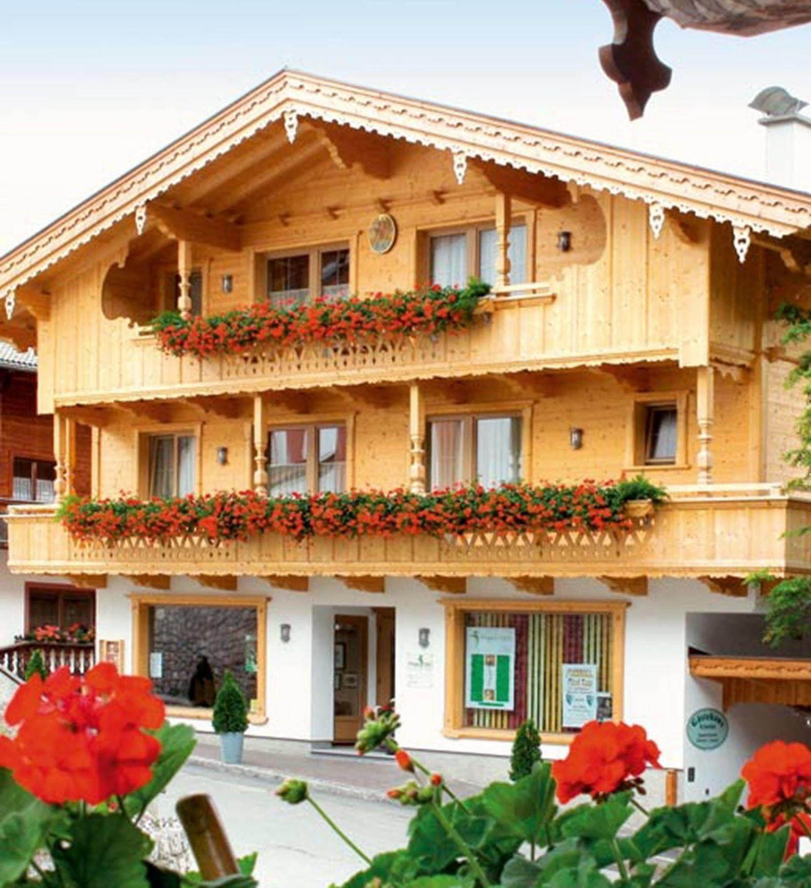Das Gaestehaus Schneider Am Dorfplatz Альпбах Екстер'єр фото